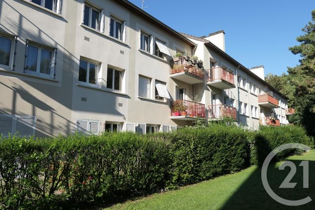 Appartement F3 à louer - 3 pièces - 73.52 m2 - BIEVRES - 91 - ILE-DE-FRANCE - Century 21 La Verte Vallée