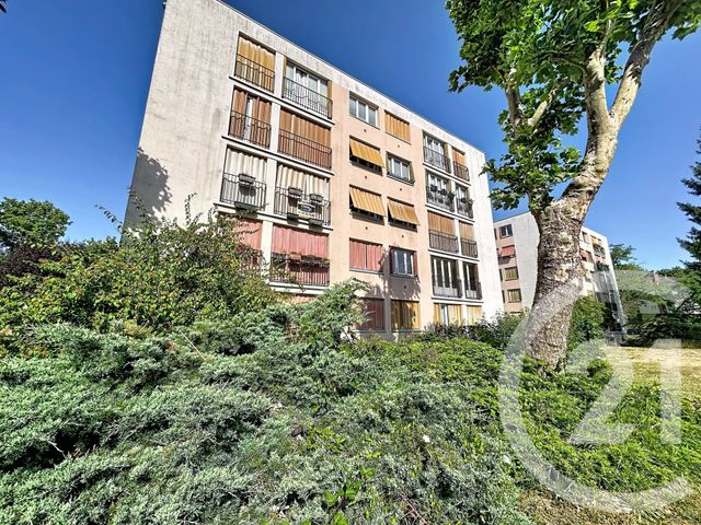 Appartement F4 à vendre - 4 pièces - 75.0 m2 - BIEVRES - 91 - ILE-DE-FRANCE - Century 21 La Verte Vallée