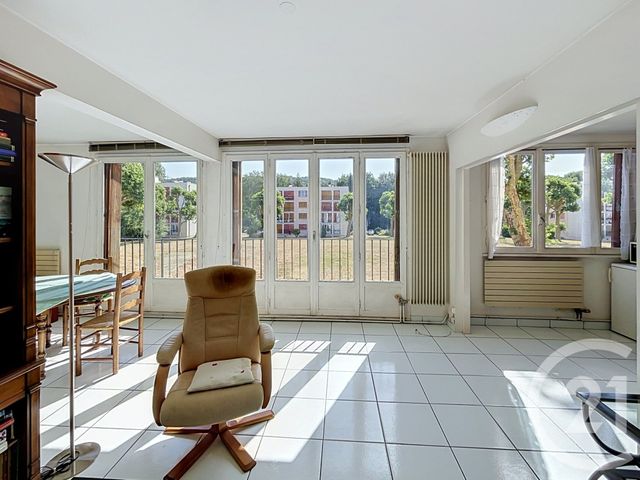 Appartement F4 à vendre - 4 pièces - 75.0 m2 - BIEVRES - 91 - ILE-DE-FRANCE - Century 21 La Verte Vallée