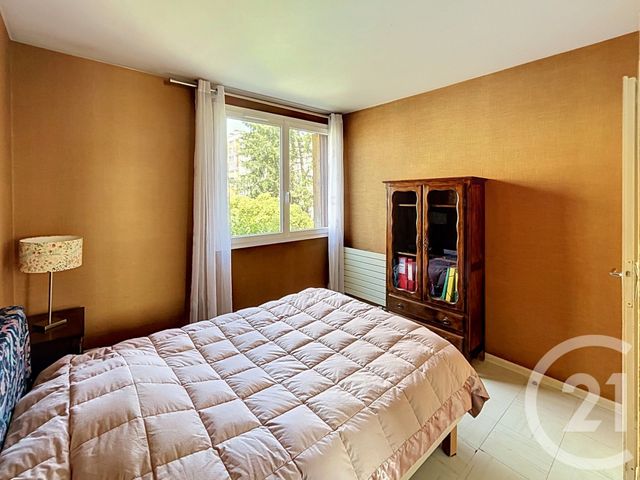 Appartement F4 à vendre - 4 pièces - 75.0 m2 - BIEVRES - 91 - ILE-DE-FRANCE - Century 21 La Verte Vallée