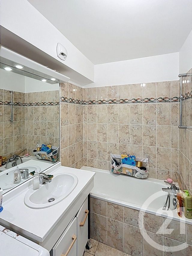 Appartement F5 à vendre - 5 pièces - 96.5 m2 - CHATILLON - 92 - ILE-DE-FRANCE - Century 21 La Verte Vallée