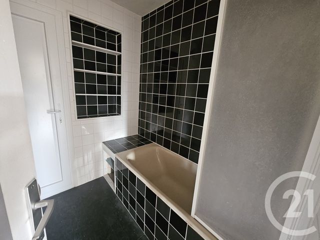 Afficher la photo en grand Appartement F3 à louer - 3 pièces - 53.54 m2 - BIEVRES - 91 - ILE-DE-FRANCE - Century 21 La Verte Vallée