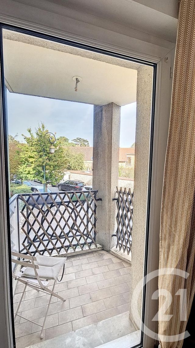 Appartement F1 à louer - 1 pièce - 35.0 m2 - VERRIERES LE BUISSON - 91 - ILE-DE-FRANCE - Century 21 La Verte Vallée