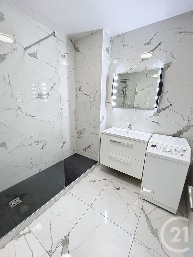 Appartement F1 à louer - 1 pièce - 33.9 m2 - BIEVRES - 91 - ILE-DE-FRANCE - Century 21 La Verte Vallée